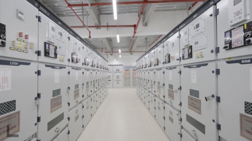 300兆瓦壓氣儲(chǔ)能示范工程高壓配電室。受訪者供圖