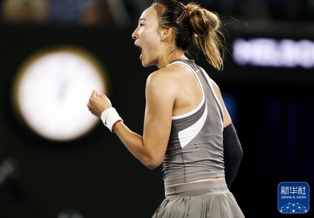 ↑鄭欽文在比賽中慶祝得分。新華社記者 馬平 攝