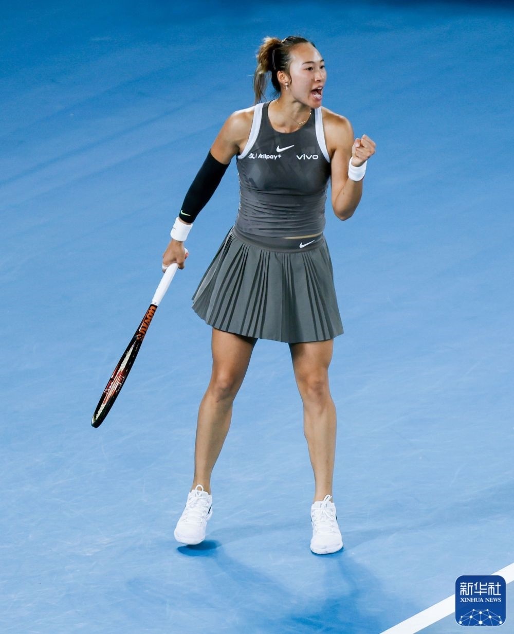 ↑鄭欽文在比賽中慶祝得分。新華社記者 馬平 攝