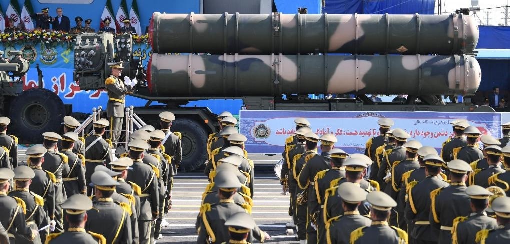 這是2024年9月21日在伊朗首都德黑蘭拍攝的閱兵式現(xiàn)場(chǎng)。新華社記者沙達(dá)提攝