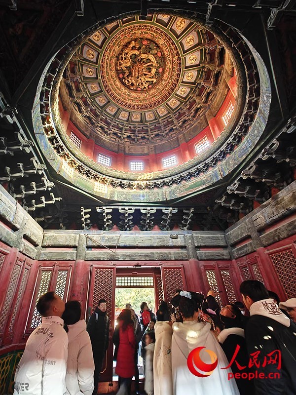 2025年1月，游客正在故宮博物院參觀。人民網(wǎng)記者 韋衍行攝