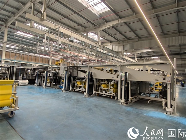 森麒麟在科技城的工廠(chǎng)內(nèi)部。人民網(wǎng)記者 黃培昭攝