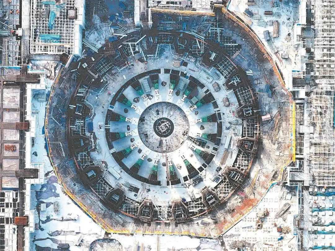 △中國科學(xué)院合肥物質(zhì)科學(xué)研究院等離子體所，緊湊型聚變能實(shí)驗(yàn)裝置（BEST）項目正加緊施工。