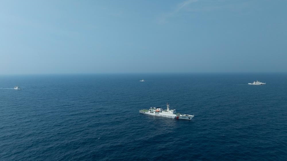 4月22日，中越海警艦艇編隊(duì)在北部灣海域開展聯(lián)合巡邏。（中國海警供圖）