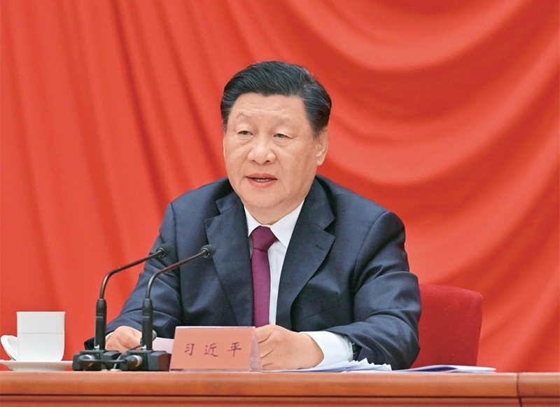 2022年5月10日，慶祝中國(guó)共產(chǎn)主義青年團(tuán)成立100周年大會(huì)在北京人民大會(huì)堂隆重舉行。中共中央總書(shū)記、國(guó)家主席、中央軍委主席習(xí)近平在大會(huì)上發(fā)表重要講話。 新華社記者 岳月偉/攝