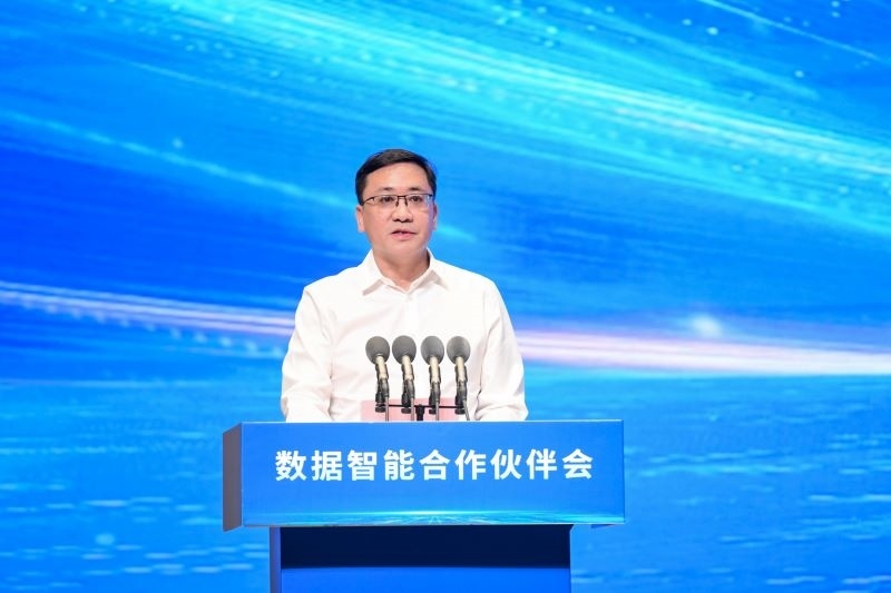 圖為河南省人民政府國有資產(chǎn)監(jiān)督管理委員會黨委委員、副主任李海峰。