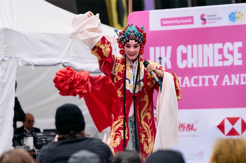 演員蔡衛(wèi)莉的秦腔表演贏得陣陣好評(píng)。 楊浩鵬攝