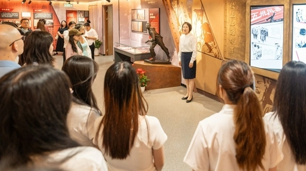 思政課現(xiàn)場。東華大學(xué)供圖